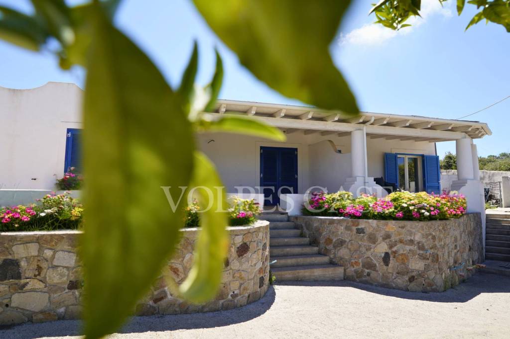 casa indipendente in vendita a Lipari