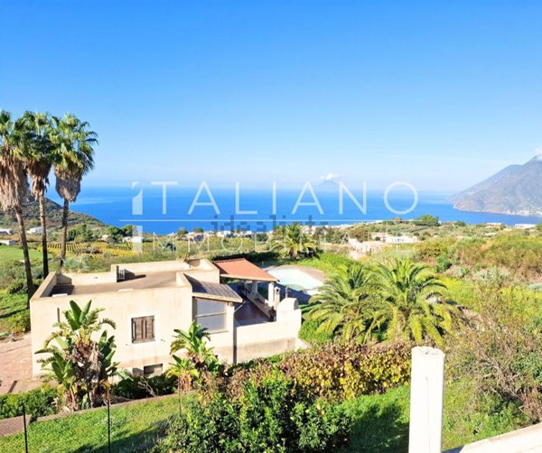 casa indipendente in vendita a Lipari