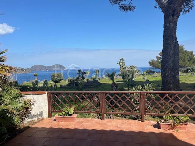 casa indipendente in vendita a Lipari