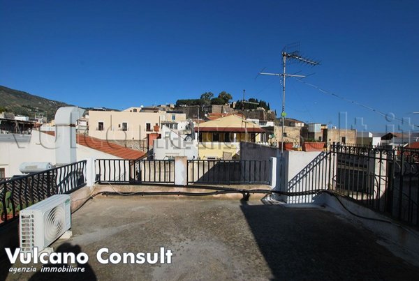 casa indipendente in vendita a Lipari