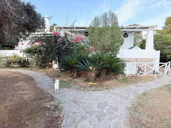 casa indipendente in vendita a Lipari