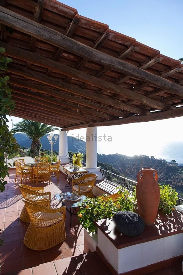 casa indipendente in vendita a Lipari