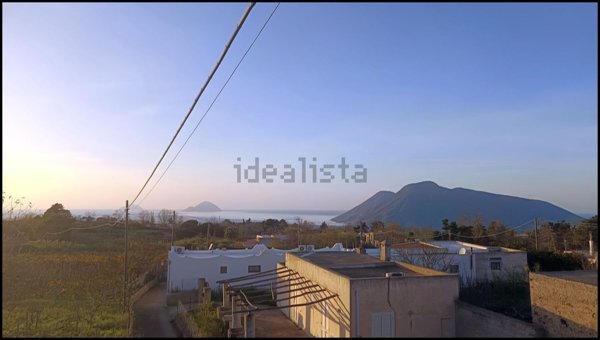 casa indipendente in vendita a Lipari
