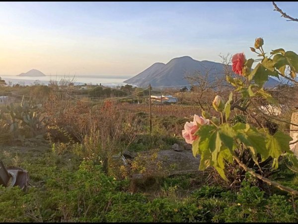 casa indipendente in vendita a Lipari