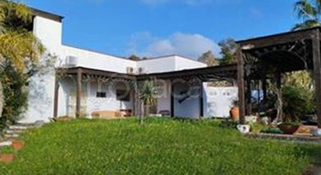 casa indipendente in vendita a Lipari