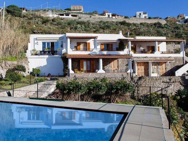 casa indipendente in vendita a Lipari