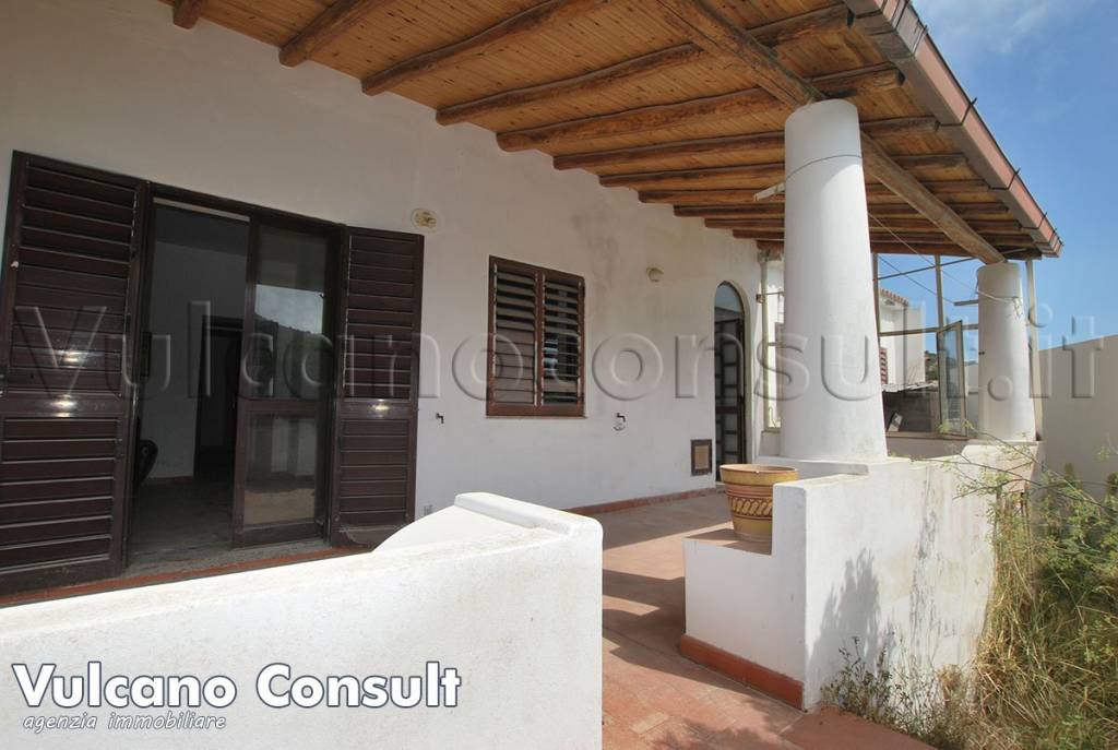 casa indipendente in vendita a Lipari