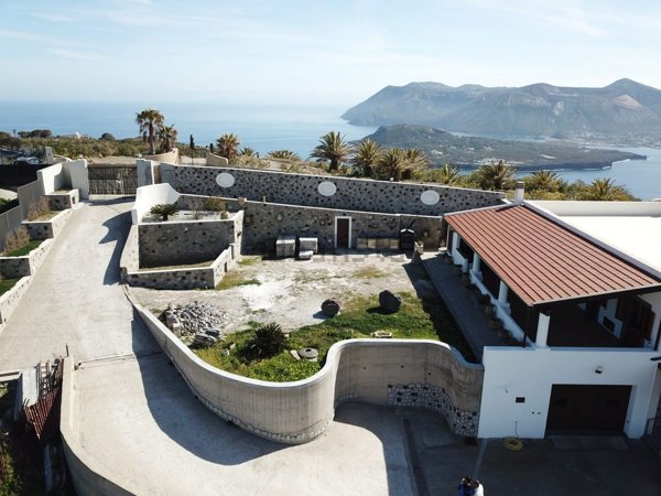 casa indipendente in vendita a Lipari
