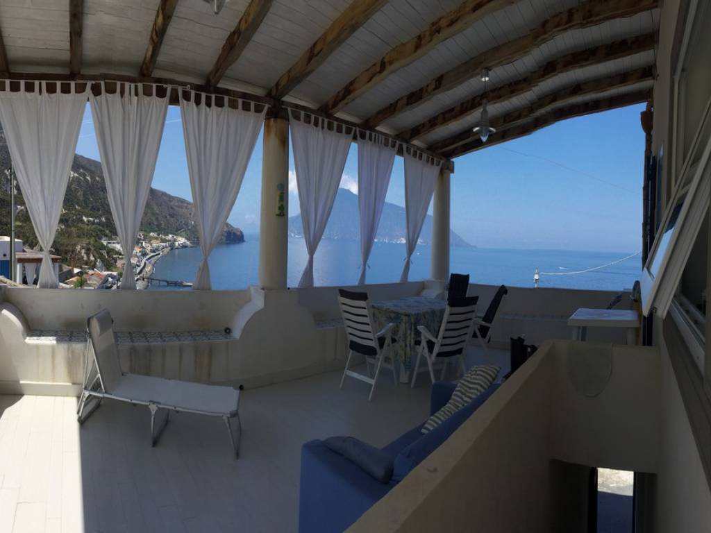 casa indipendente in vendita a Lipari