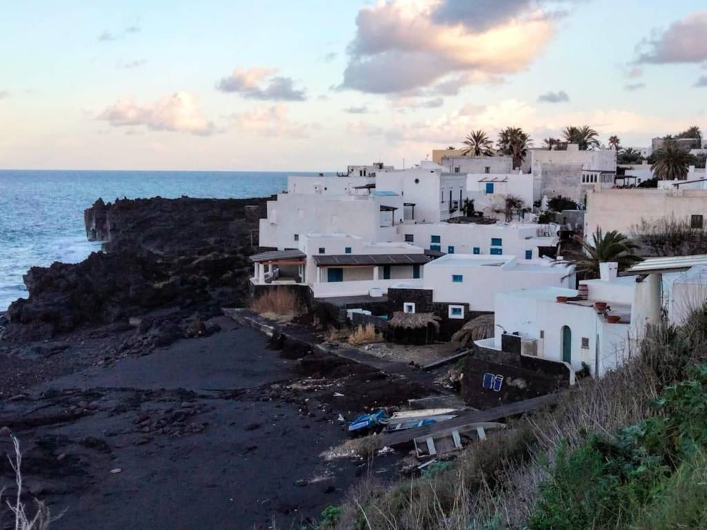 casa indipendente in vendita a Lipari