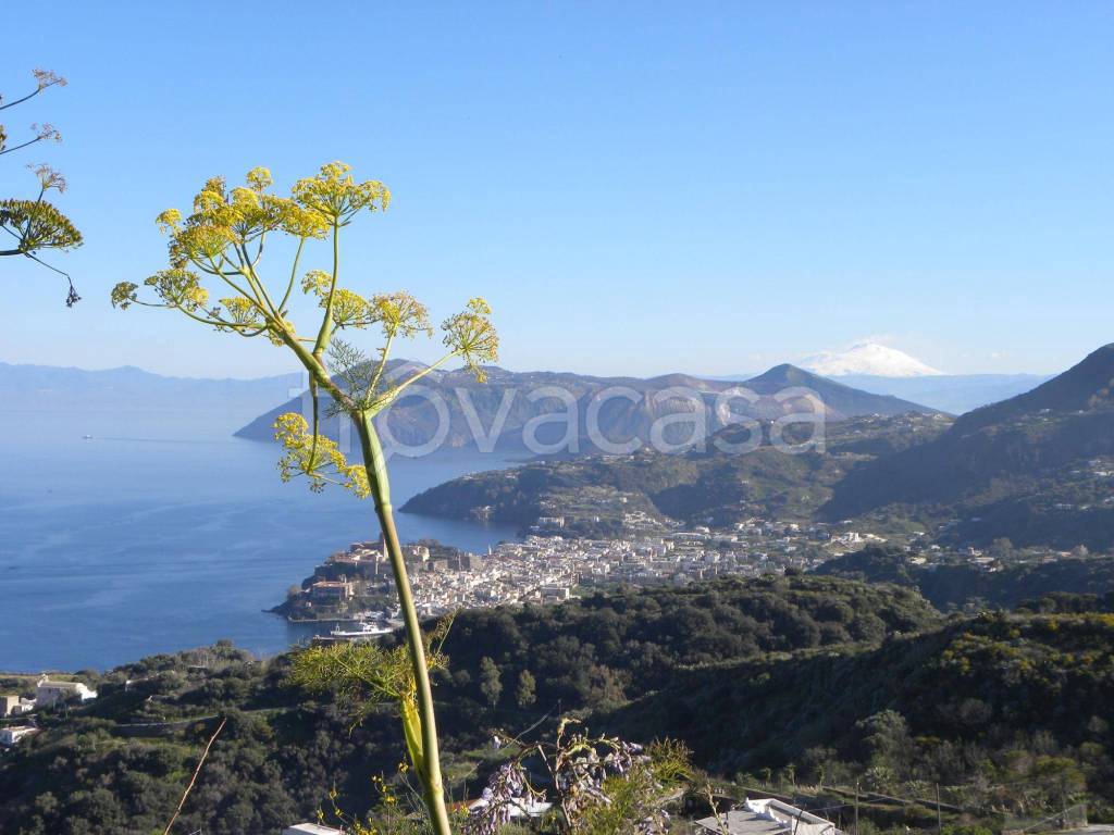 casa indipendente in vendita a Lipari