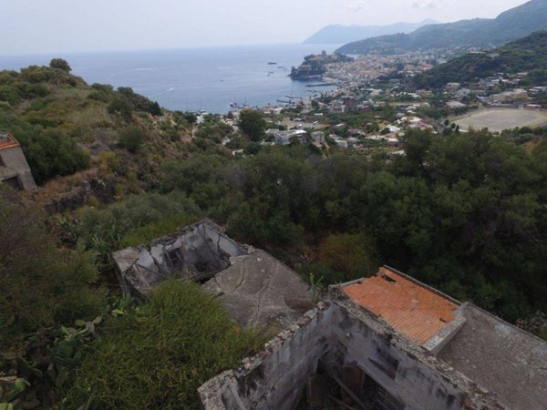 casa indipendente in vendita a Lipari