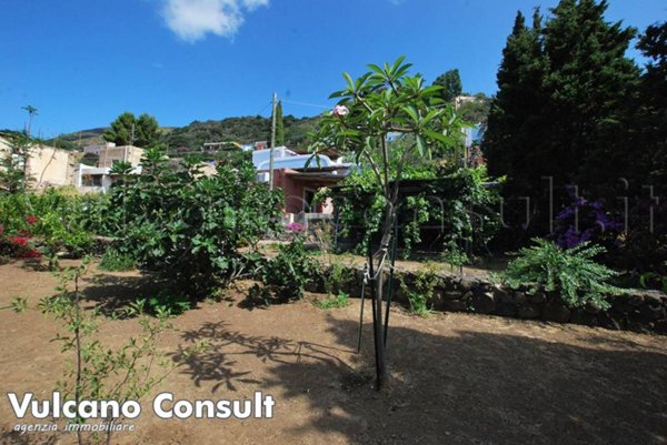 casa indipendente in vendita a Lipari