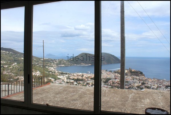 casa indipendente in vendita a Lipari