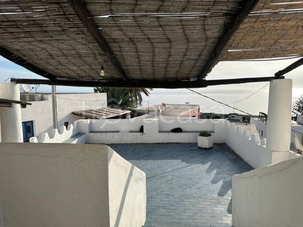 casa indipendente in vendita a Lipari