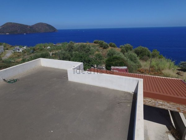 casa indipendente in vendita a Lipari