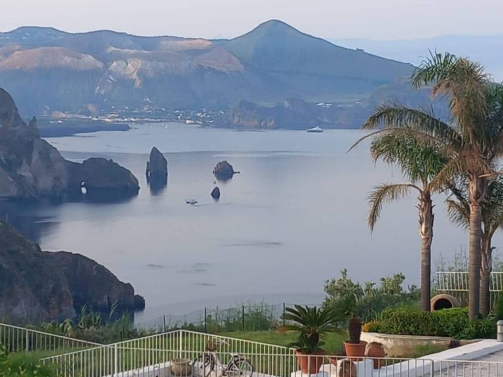 casa indipendente in vendita a Lipari