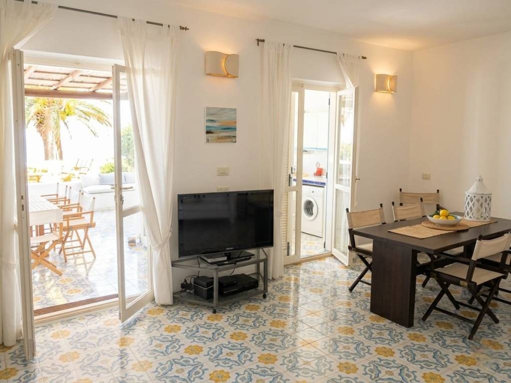 casa indipendente in vendita a Lipari