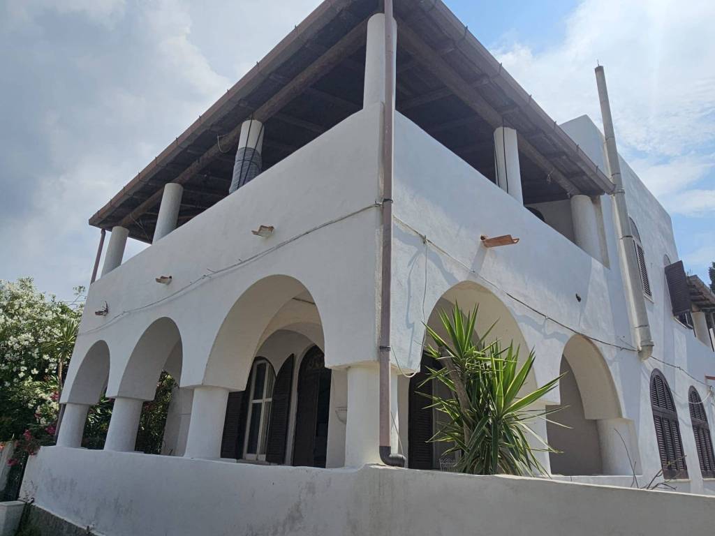 casa indipendente in vendita a Lipari