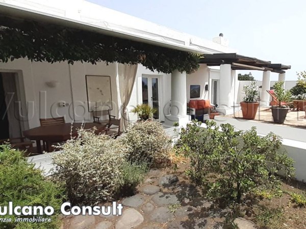 casa indipendente in vendita a Lipari