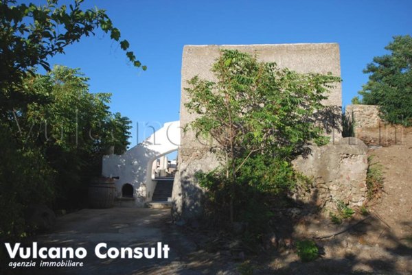 casa indipendente in vendita a Lipari