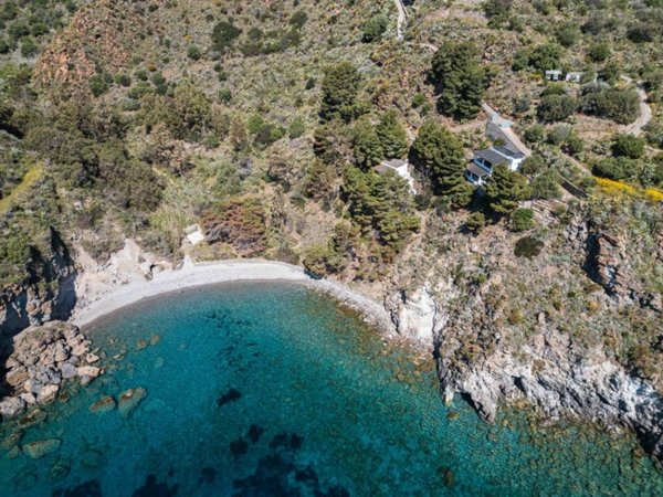casa indipendente in vendita a Lipari