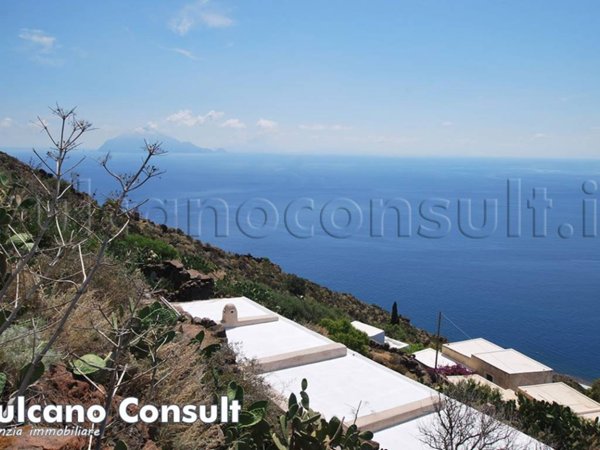 casa indipendente in vendita a Lipari