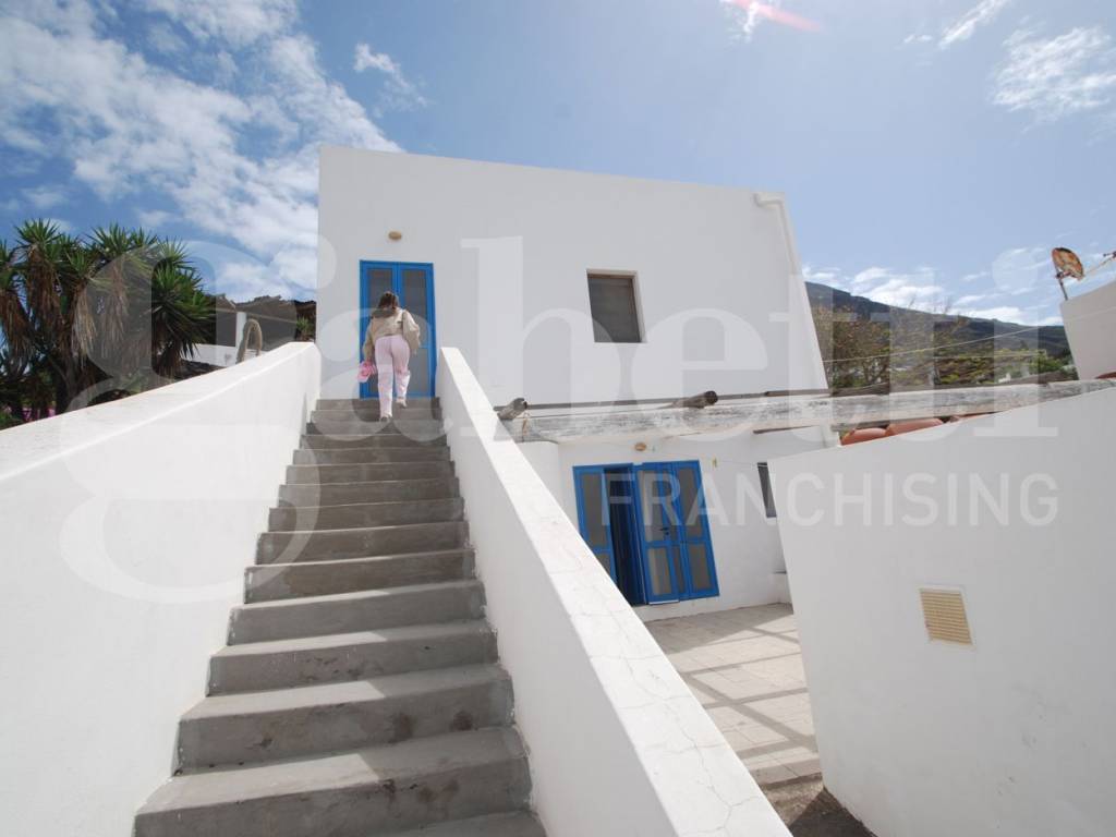 intera palazzina in vendita a Lipari