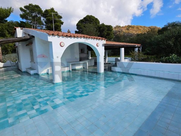 casa indipendente in vendita a Lipari