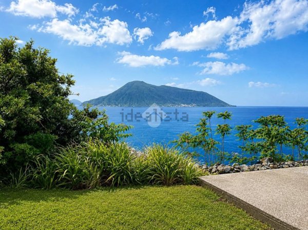 casa indipendente in vendita a Lipari