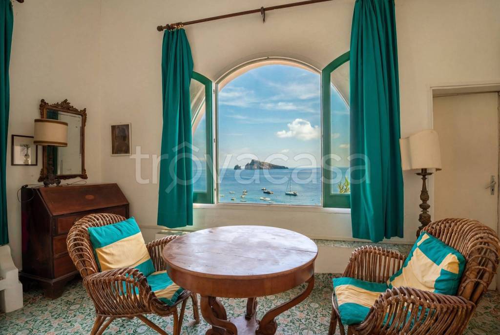 casa indipendente in vendita a Lipari