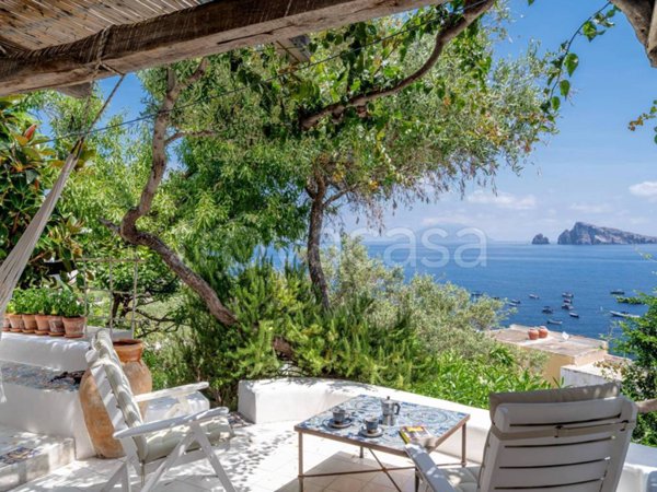 casa indipendente in vendita a Lipari