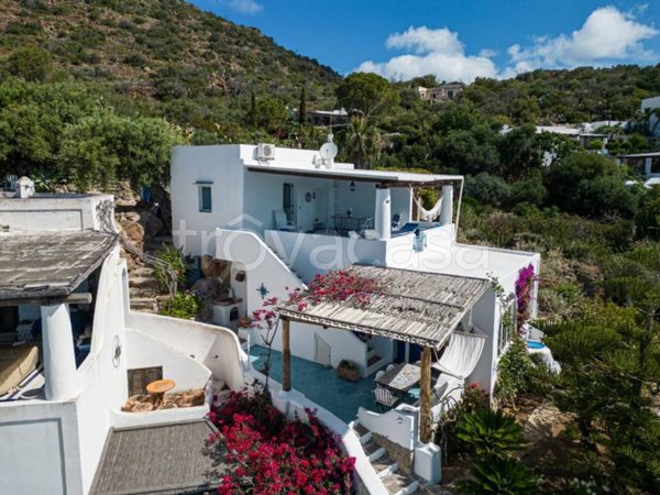 casa indipendente in vendita a Lipari