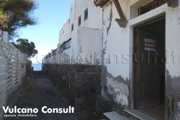 locale di sgombero in vendita a Lipari