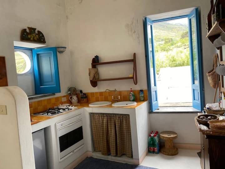 casa indipendente in vendita a Lipari