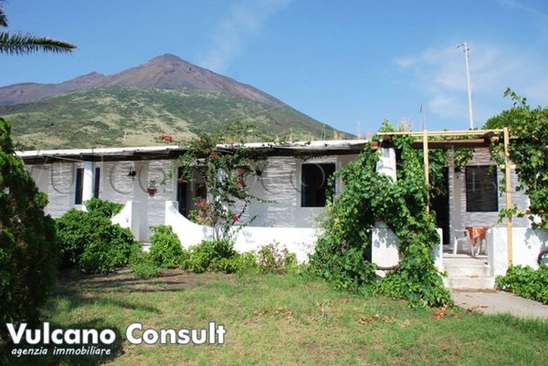 casa indipendente in vendita a Lipari