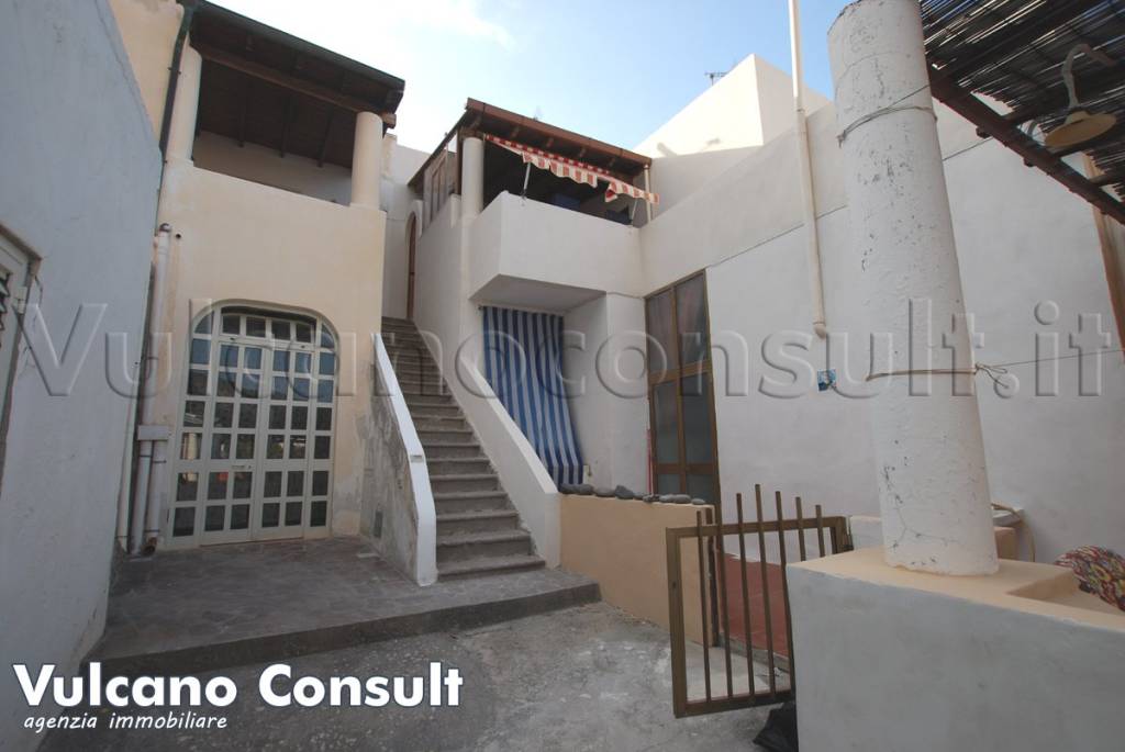 appartamento in vendita a Lipari