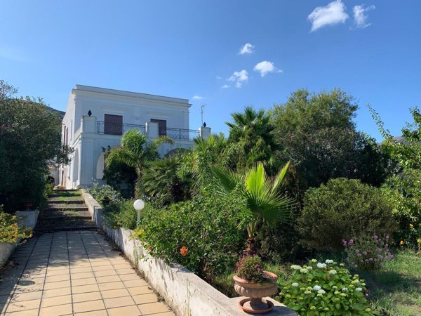 casa indipendente in vendita a Lipari
