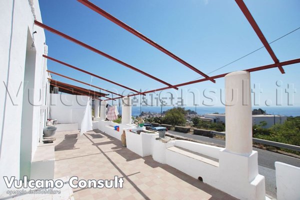 casa indipendente in vendita a Lipari