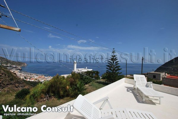 casa indipendente in vendita a Lipari