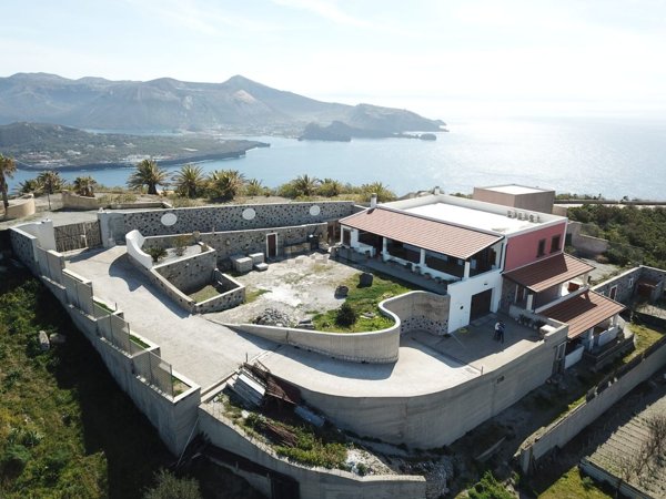 casa indipendente in vendita a Lipari