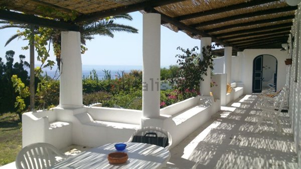 casa indipendente in vendita a Lipari