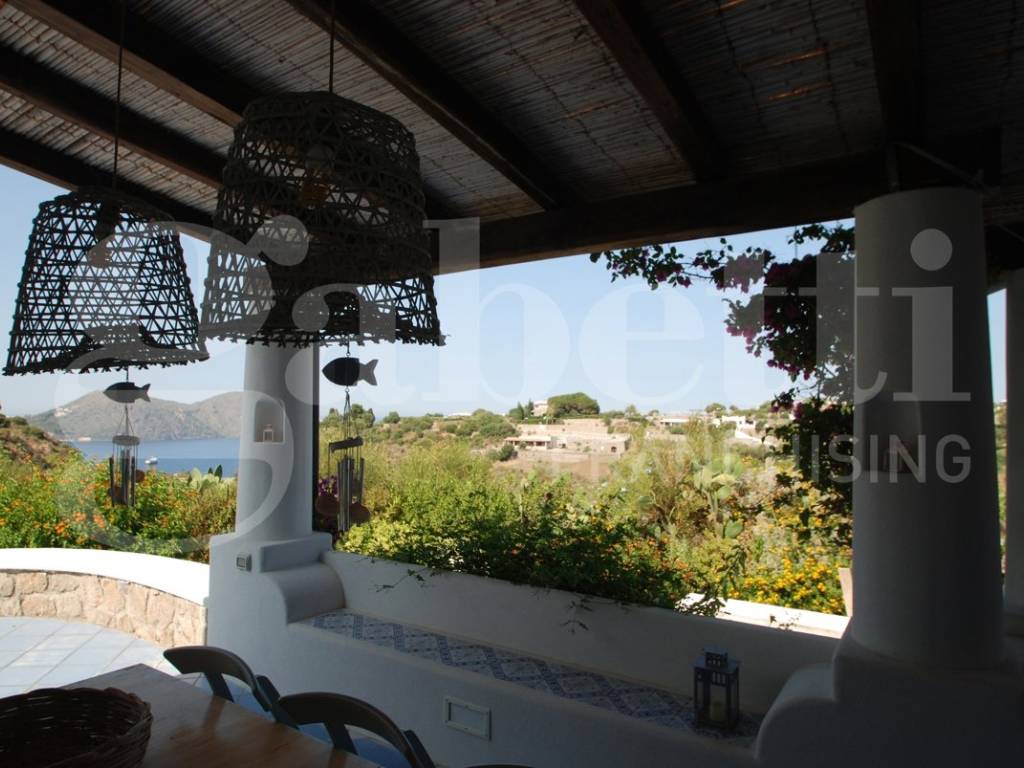 casa indipendente in vendita a Lipari