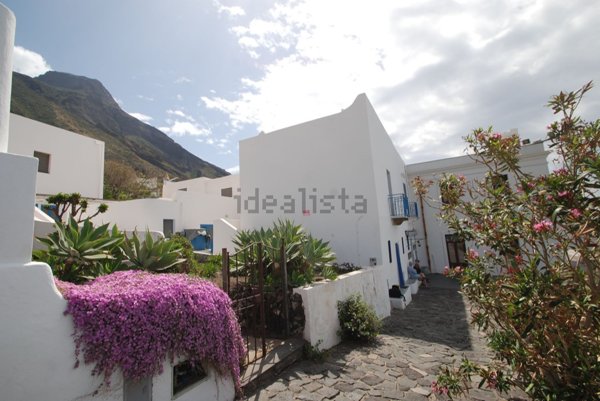 casa indipendente in vendita a Lipari
