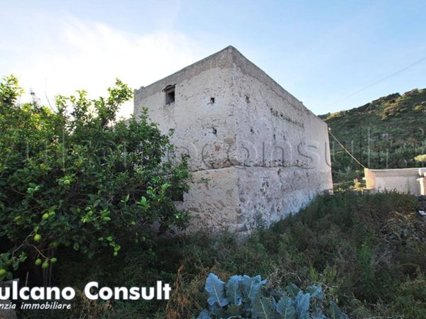 casa indipendente in vendita a Lipari