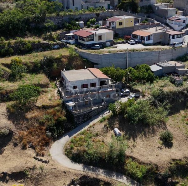 casa indipendente in vendita a Lipari