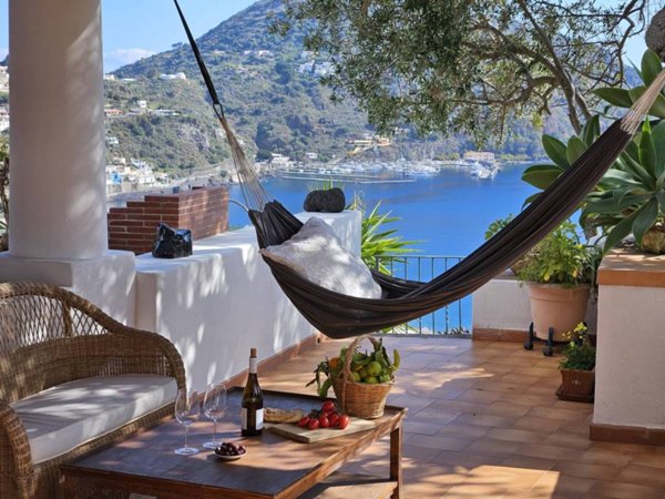 casa indipendente in vendita a Lipari