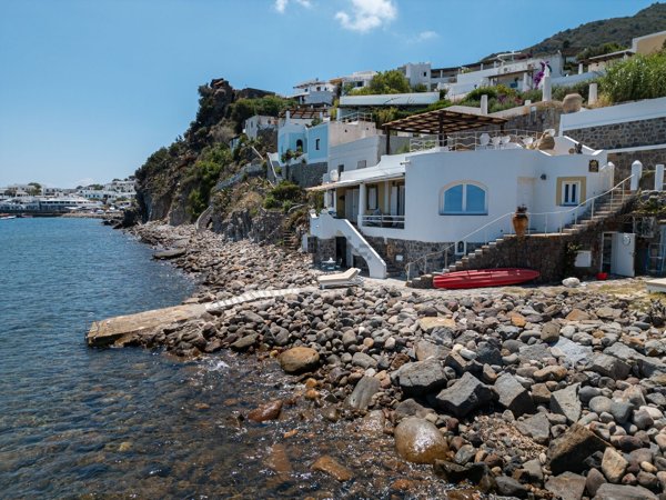 pentavano in vendita a Lipari