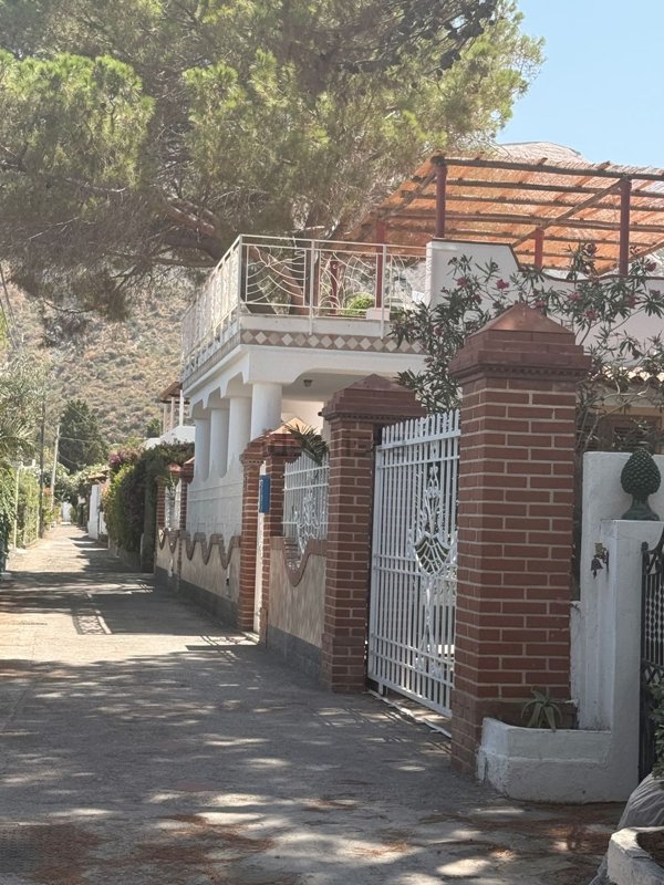casa indipendente in vendita a Lipari