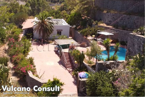 casa indipendente in vendita a Lipari